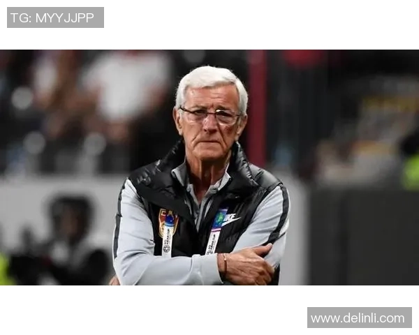 足球明星们热议李铁的执教风格与未来发展潜力